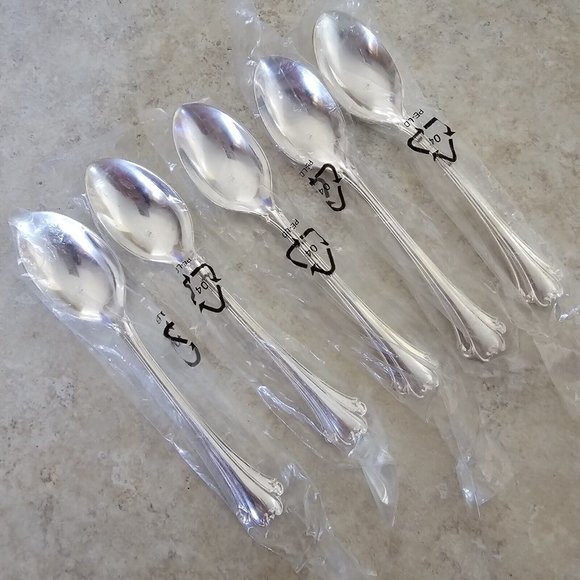 International Silver Other - 5) Rogers American Chippendale Soup Spoons 7" silverplate International Silver